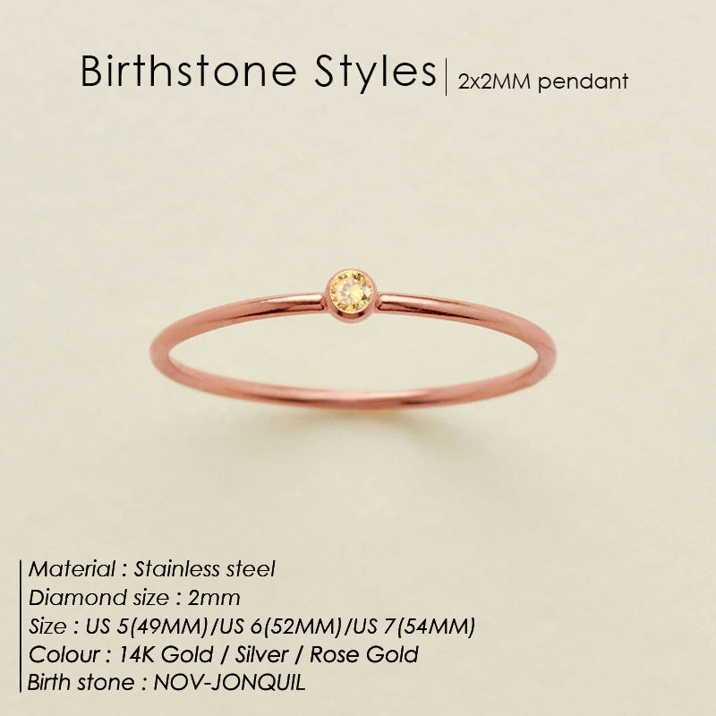 Mini bague avec pierre de naissance (lot)