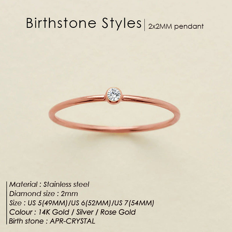 Mini bague avec pierre de naissance (lot)