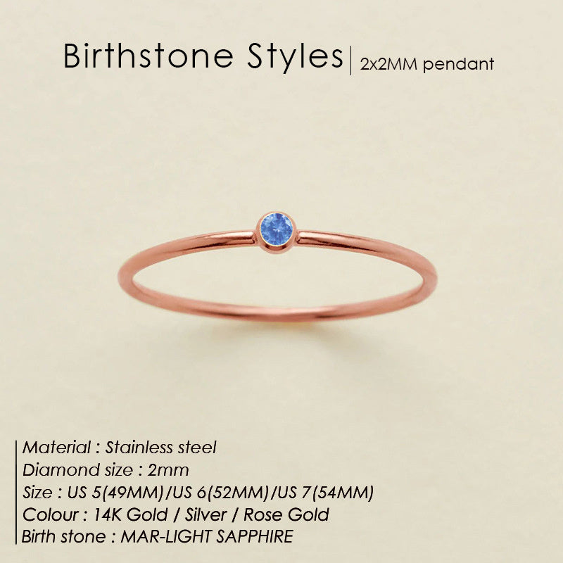 Mini bague avec pierre de naissance (lot)