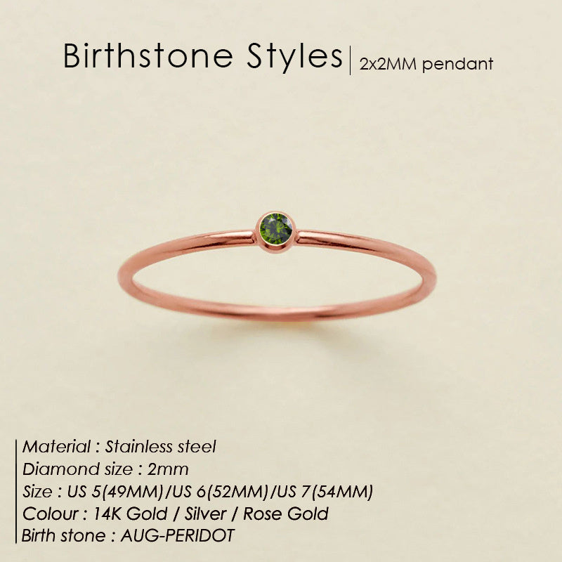 Mini bague avec pierre de naissance (lot)