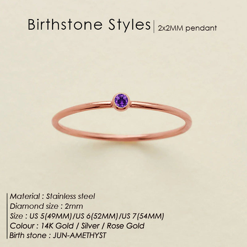 Mini bague avec pierre de naissance (lot)