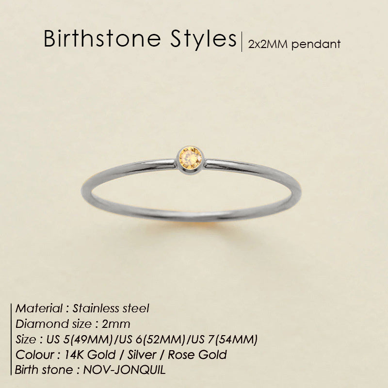 Mini bague avec pierre de naissance (lot)