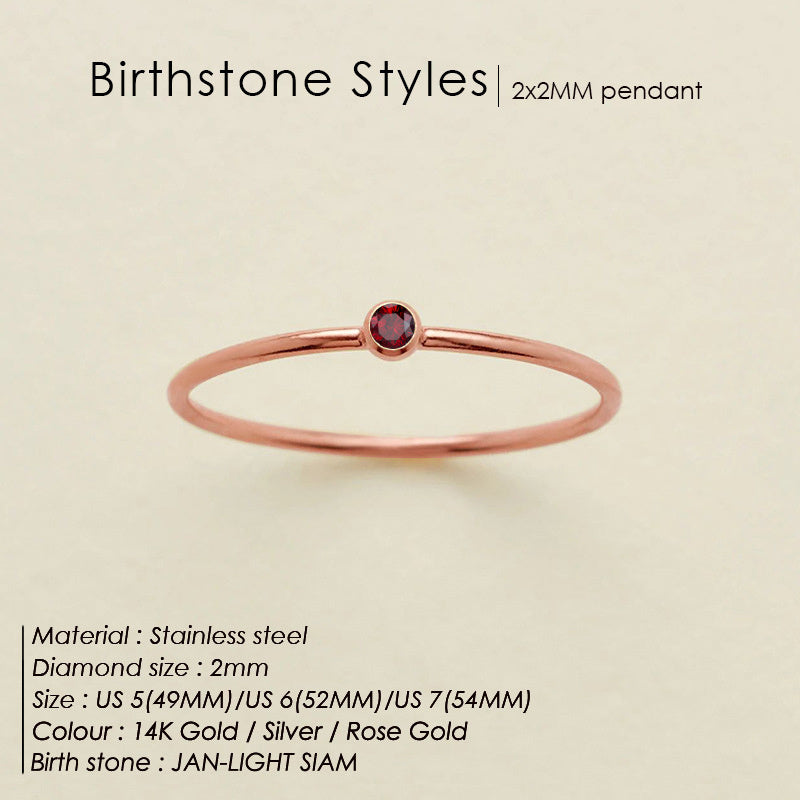 Mini bague avec pierre de naissance (lot)