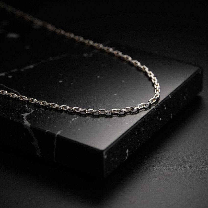 Elle-Paperclip Chain Necklace