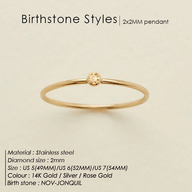 Mini bague avec pierre de naissance (lot)